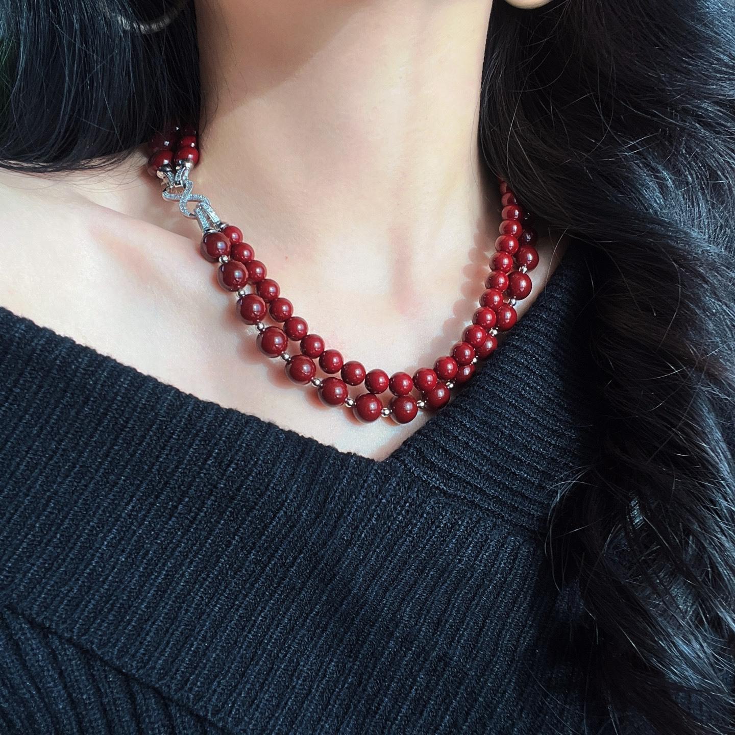 

Vintage High Quality Ankara New Year S Red Double Layer Shijia Pearl Sweater Chain Necklace Collarbone Chain