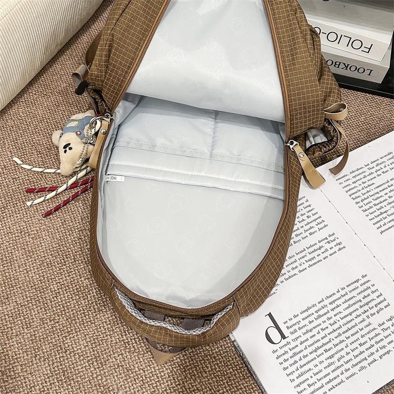 Vintage Plaid Backpack Large Capacity Lightweight School Bag for Junior High School Students