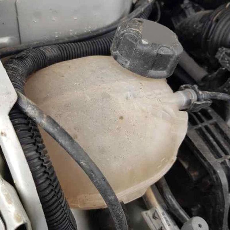 Coolant Reservoir Radiator Expansion Tank 9824198680 for C4 III C4X DS3 Expansion Water Tank