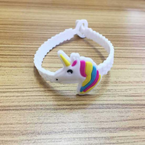5 Stück Cartoon-Einhorn-PVC-Armbänder für Kinder, Geschenke, niedliche verstellbare Armbänder