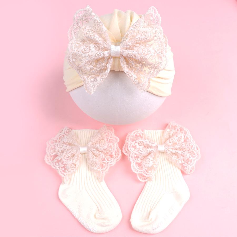 Pure Cotton Baby Girl Hat & Sock Set - Breathable Lace Trim with Bow, Perfect for Spring & Autumn. Super Cute!