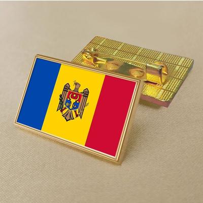 Flag of Moldova Brooch 2.5 * 1.5cm Zinc Alloy Die-casting PVC Color Printing Coating Golden Rectangle