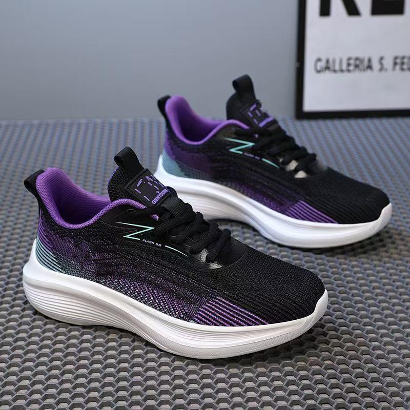 Versatile ultra-light running shoes sneakers women's new spring and summer non-slip soft sole wear-resistant mesh breathable casual shoes