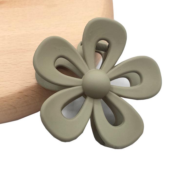 Matte Flower Hair Claw: Five-Petal Clip for Updo & Ponytail