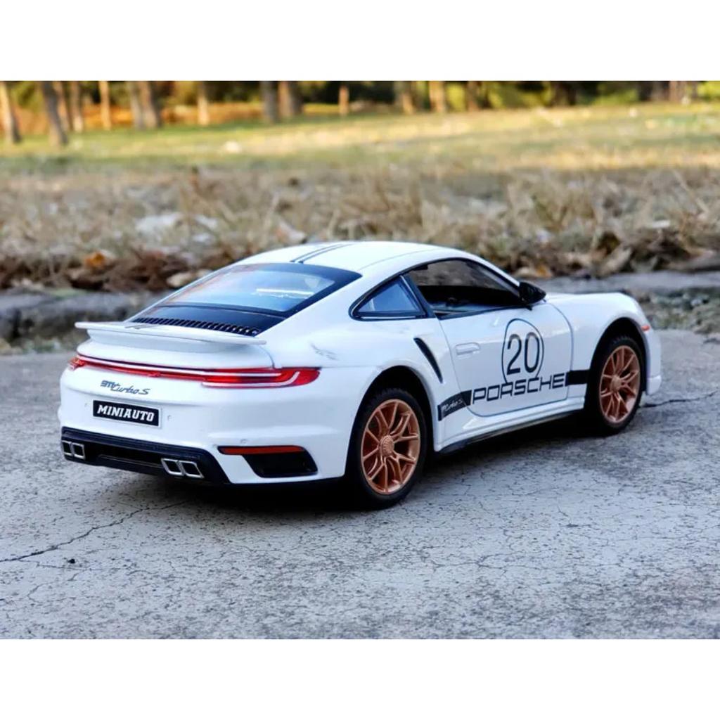 1/24 Porsches 911 TARGA TURBO S Alloy Racing Car Model Diecasts Simulation Metal Toy Car Model Sound Light Collection Gift