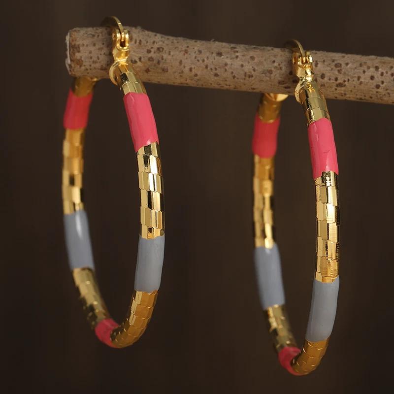 Модные серьги-кольца из литого металла золотого цвета с узором для женщин, персональные серьги серого и розового цвета