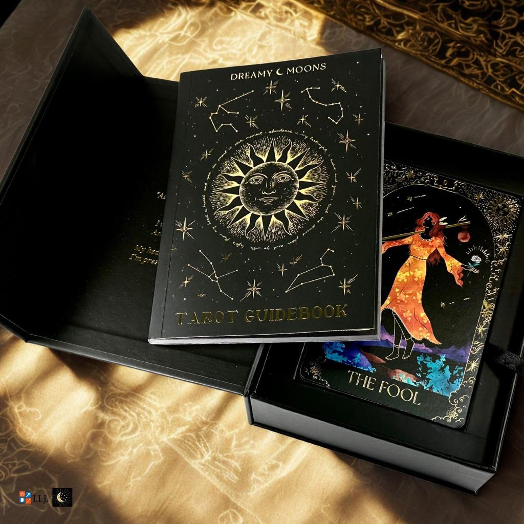 Dreamy Moons Waite Tarot with Japanese Authentic I.I.J. Tarot, Edition, Reading, Instructions,