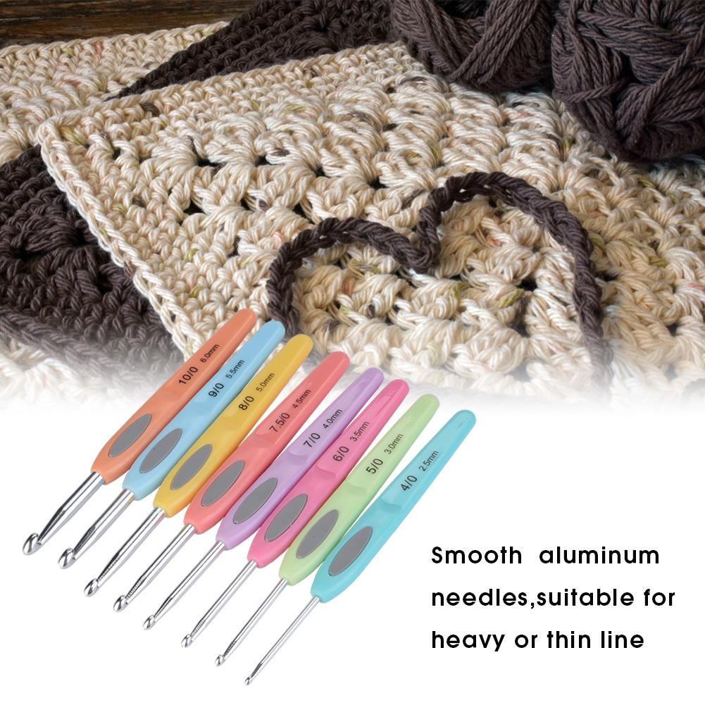 New Aluminium Crochet Hook Knitting Needles Stitches With Colourful Soft Plastic Handle