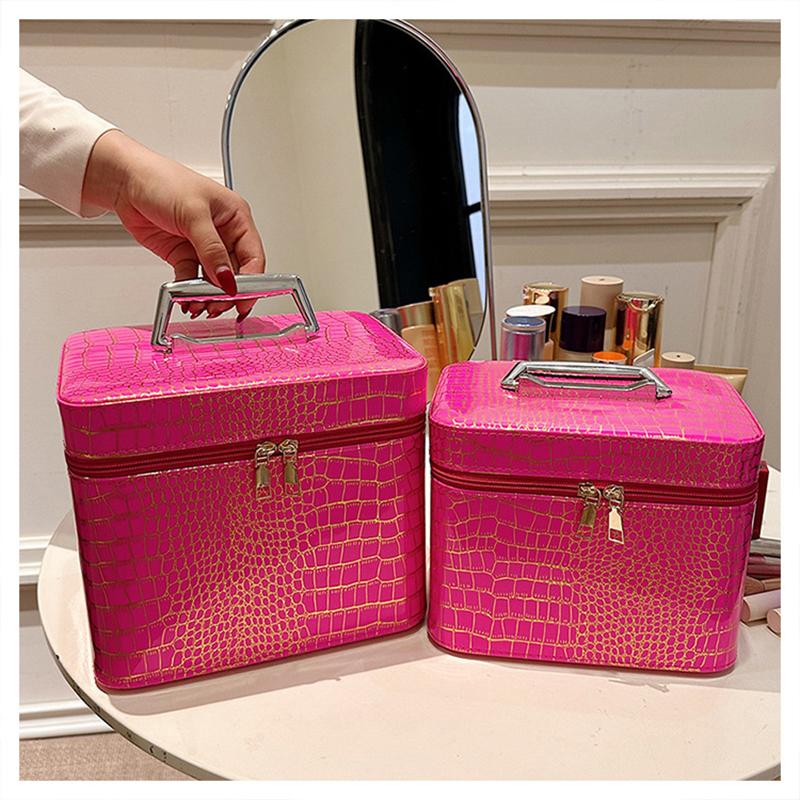

Women Cosmetic Bag Large-capacity With Mirror Portable Female Travel Cosmetic Organizer Bag Hard Shell Four-square Cosmetic Case 21x15x16.5cm рожевий червоний колір