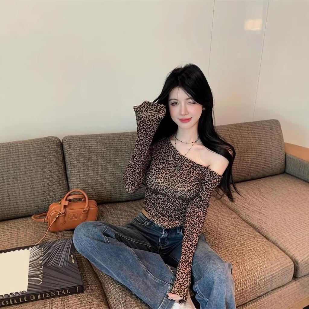 Trendy French Leopard Print Slimming One-Shoulder Cinched Cropped Top