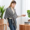 Damen Dreiecksschal aus Wollmischung - Gemütlich und warm für Herbst/Winter, ideal für klimatisierte Räume.