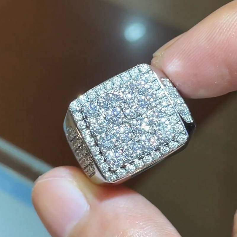 Fashion Temperament Finger Ring for Women Gorgeous Wedding Band with Brilliant Cubic Zirconia Luxury Party Accessories