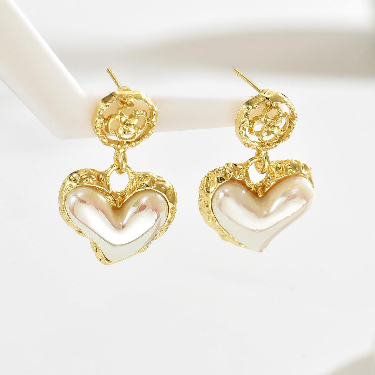 Geometric Heart Shaped Imitation Pearl Drop Earrings for Women Ladies Bohemian Vintage Dangle Earrings Party Jewelry Accessories