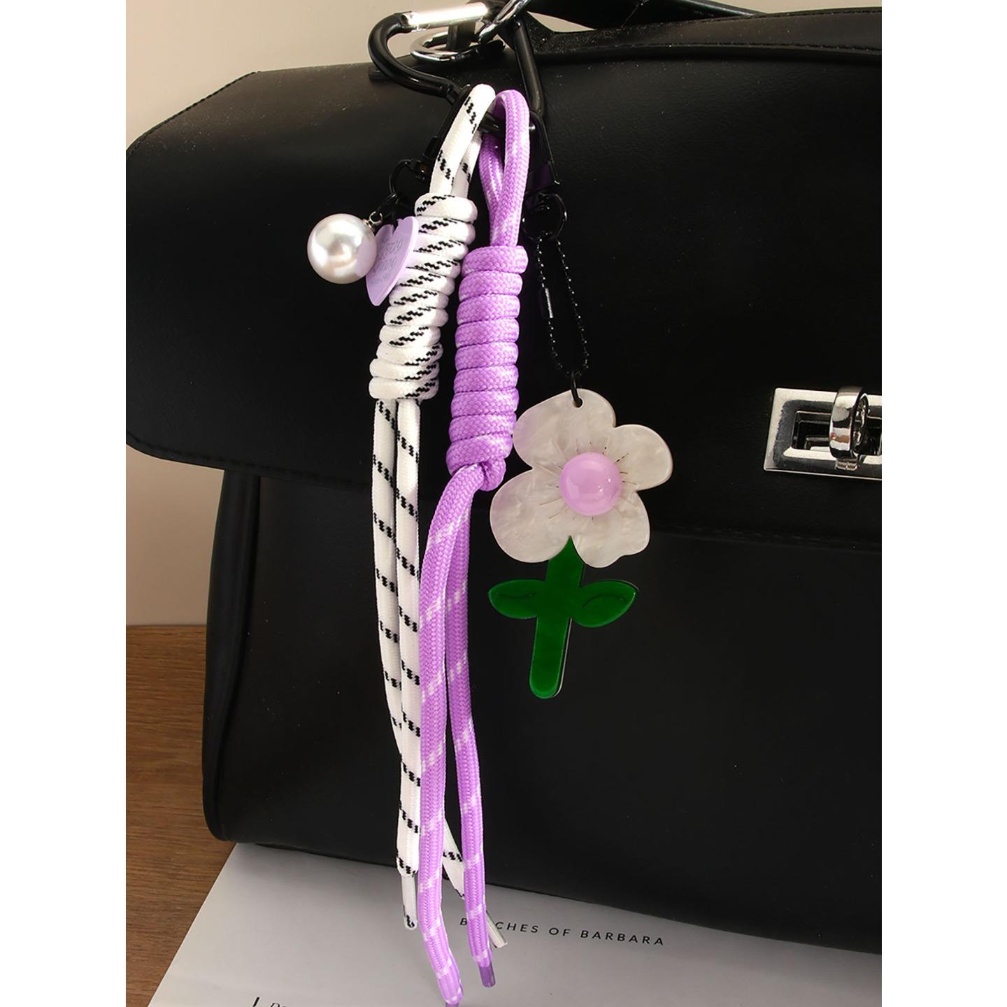 

Miu series cute colored acrylic flower keychain pendant braided rope love pearl bag pendant pendant білий