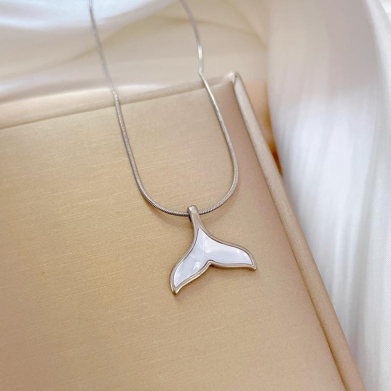 Shell Fishtail Personalized Minimalist Wind Stove Real Gold Necklace Female Collarbone Chain With
