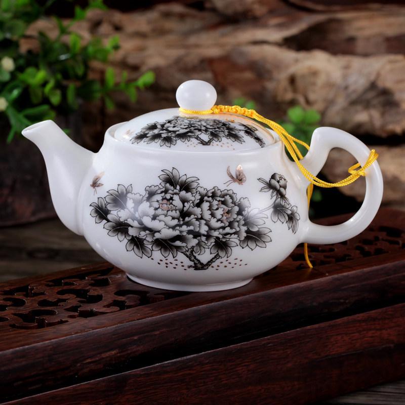 160ml Blue and White Porcelain Teapot for Kung Fu Tea and Flower Tea Ceremonies