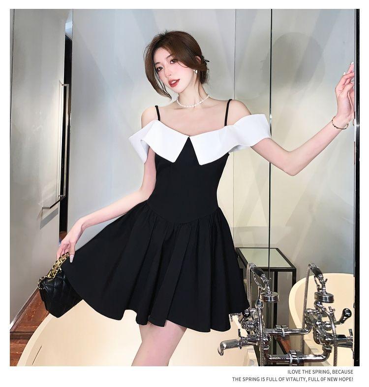 Niche versatile 2026 summer new French design temperament suspender off the shoulder waist thin beautiful dress