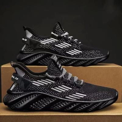 New Men's Shoes Flying Woven Mesh Sports Breathable Light Casual Sports Running Soft Sole Travel Shoes Sneakers Off White Shoes