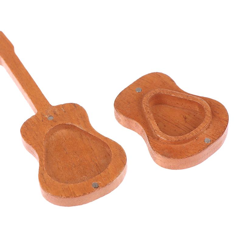 Wooden Guitar Pick Box With Standard 3 Pcs Engraved Guitar Picks Box Guitar Plectrum Storage Box For Guitar Lovers Guitarists
