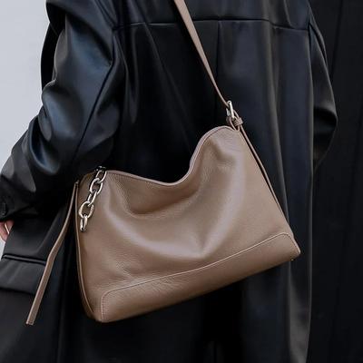 Leather Luxury Women Handbags  Ladies' Temperament Shoulder Bag Winter New Style Versatile Crossbody Bag Women's Hobo