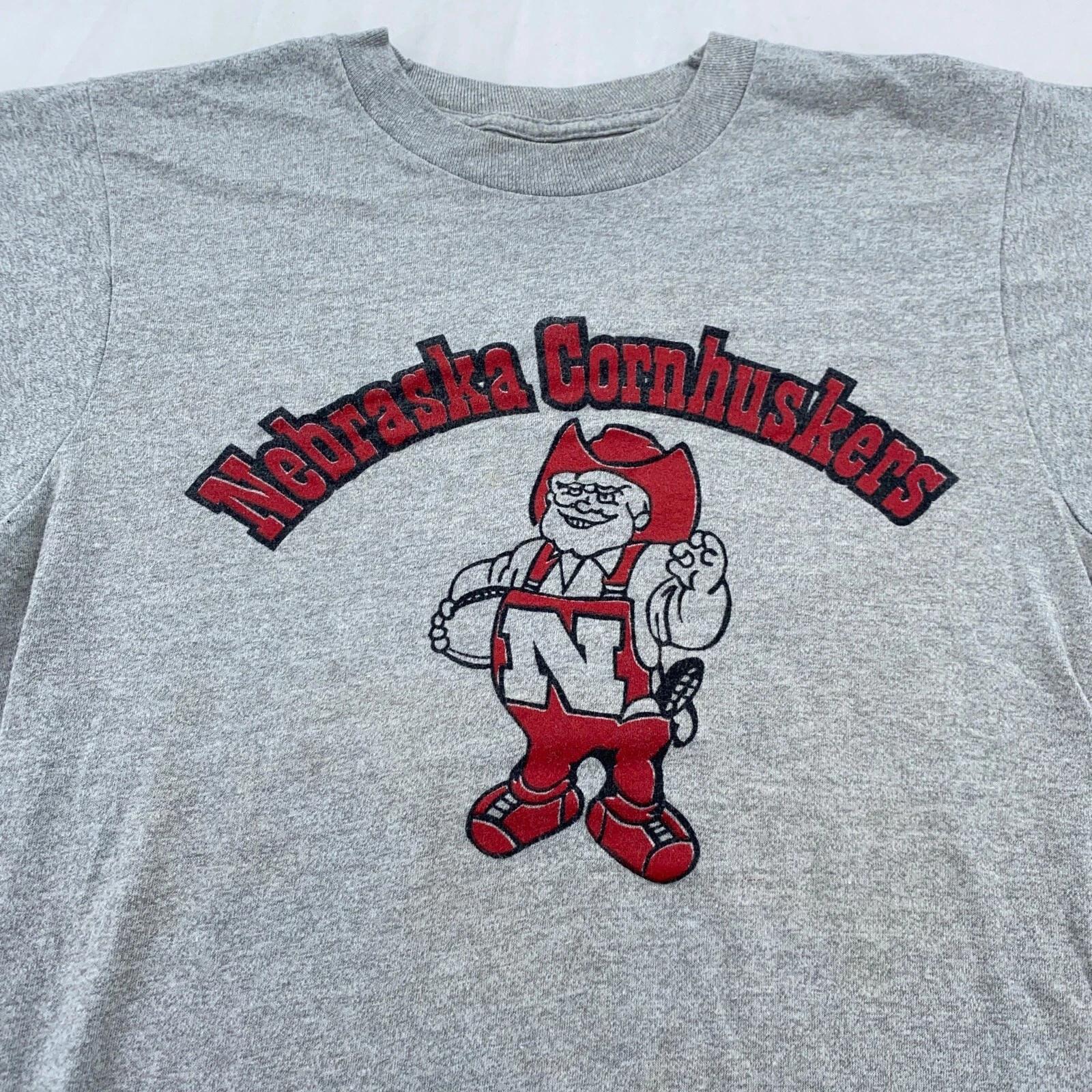 vintage 80s NEBRASKA CORNHUSKERS FOOTBALL T-Shirt XS university ncaa thin L