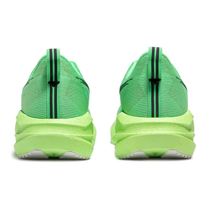 Asics Men's NOVABLAST 5 Running Shoes