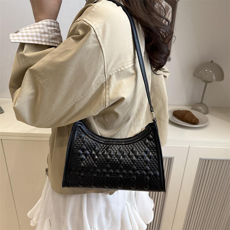 Autumn and winter tide armpit baguette bag women's bag new fashion simple design portable shoulder bag women