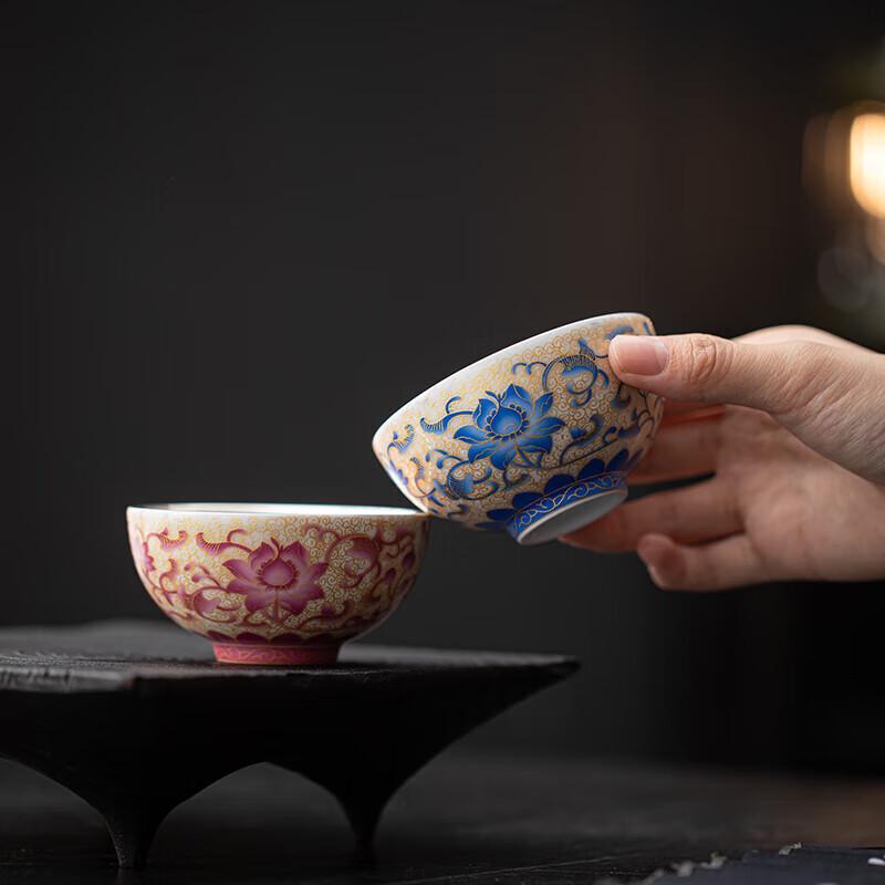 

СУШИ КЕРАМИКА Посеребренная пара чашек для чая с лотосами