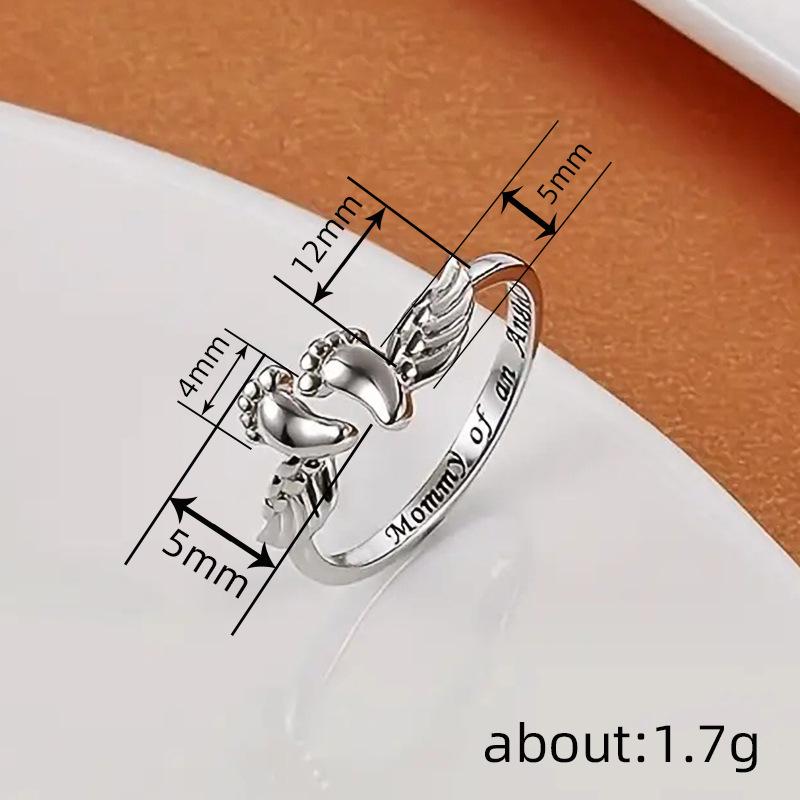 Cao Shi Angelic Footprint Ring: Sweet, Warm, and Elegant Jewelry for Women