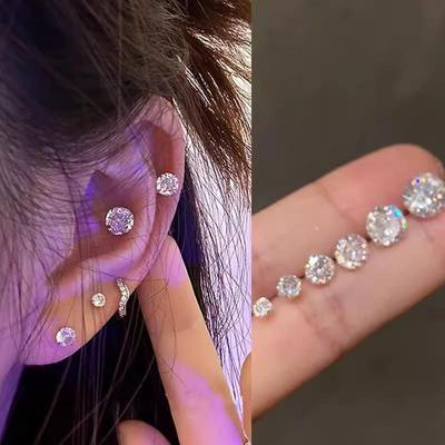 Comfortable Zircon Ear Studs - 925 Silver, Small and Shiny Cartilage Piercing, Trendy and Stylish Jewelry for Women