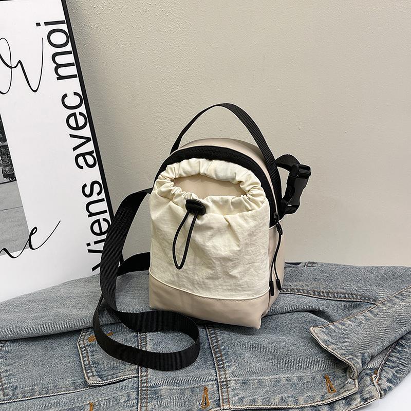 Niche sports messenger bag casual small bag street men and women simple 2025 spring trend shoulder bucket bag