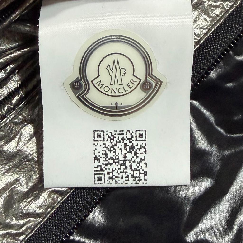 Used MONCLER TARNOSDown Jacket Black Nylon Mens