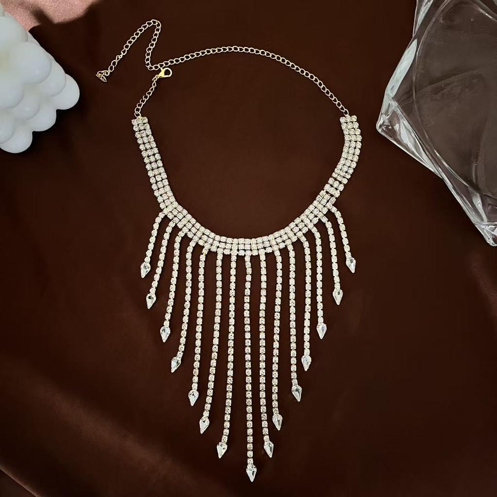 Wiatr Pełny Diament Ciężki Przemysł Łańcuch na Ciało Akcesoria Wybieg Kryształowy Przesadzony Naszyjnik Łańcuch na Piersi Zestaw Trend