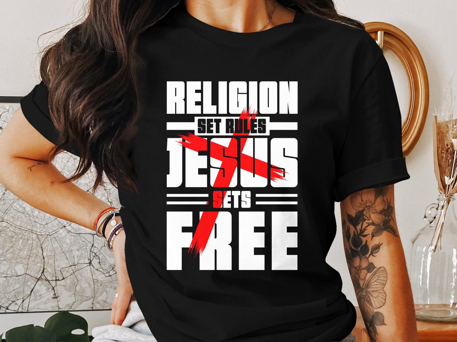 Jesus Sets Free T-Shirt, Christian Faith Shirt, Religion T-Shirt, God Tee, Christianity Gift, Jesus Lover, Religious Apparel L