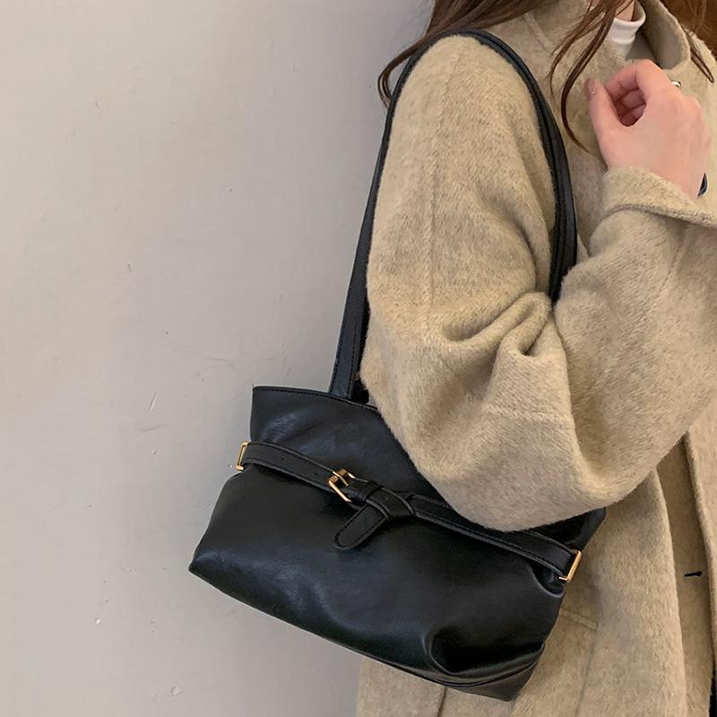 Yogodlns or Daily Commute Shopping Minimalist Vintage Glossy Tote Bag Belt Detail Large Capacity Zipper PU Water Resistant Shoulder Bag
