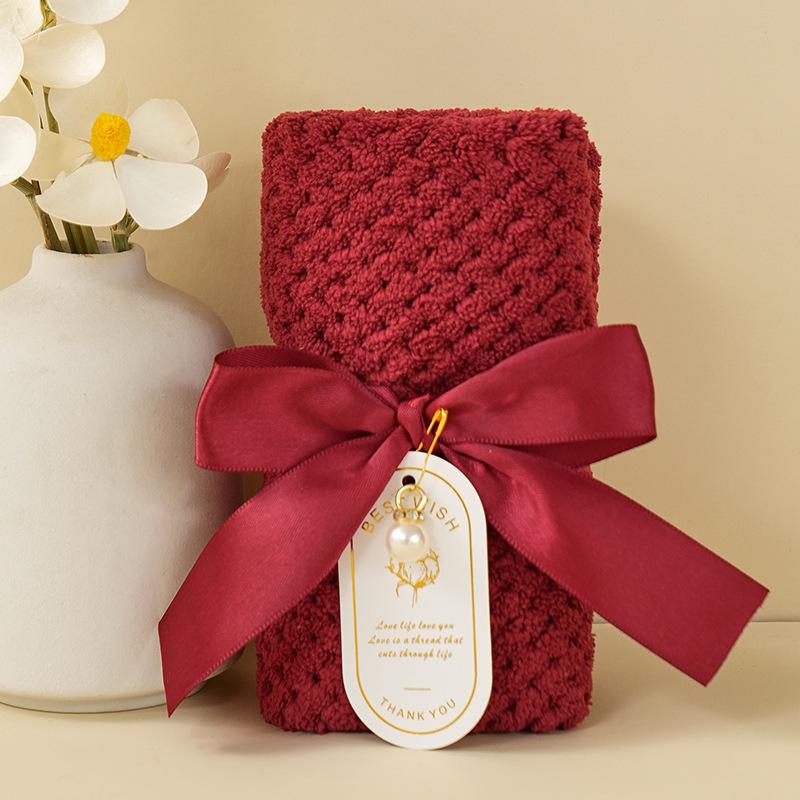 

Wedding Cake Wedding Ceremony Gift Towel Coral Velvet Baroque Towel Multicolor Optional Gift 30*40cm