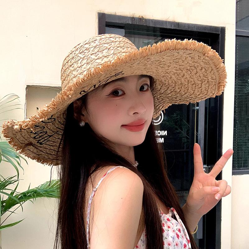 Straw Hat Seaside Hat Strapped Straw Hat Women's Summer Travel Sun Protection Beach Sun Hat Lace Edge Sun Hat
