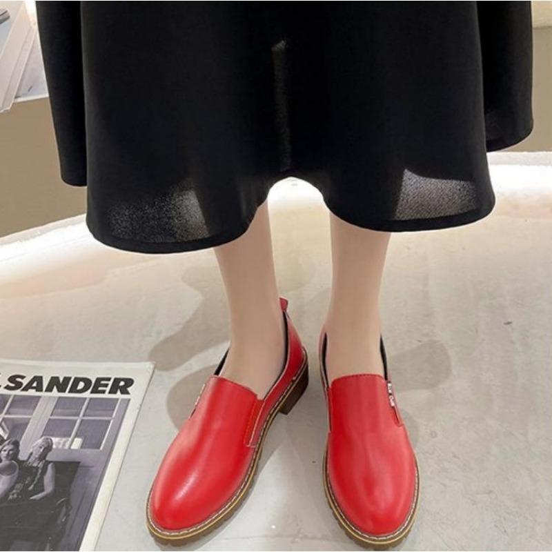 Women PU Leather Shoes Slip-on Flat Loafers Perfect for Casual Outfits