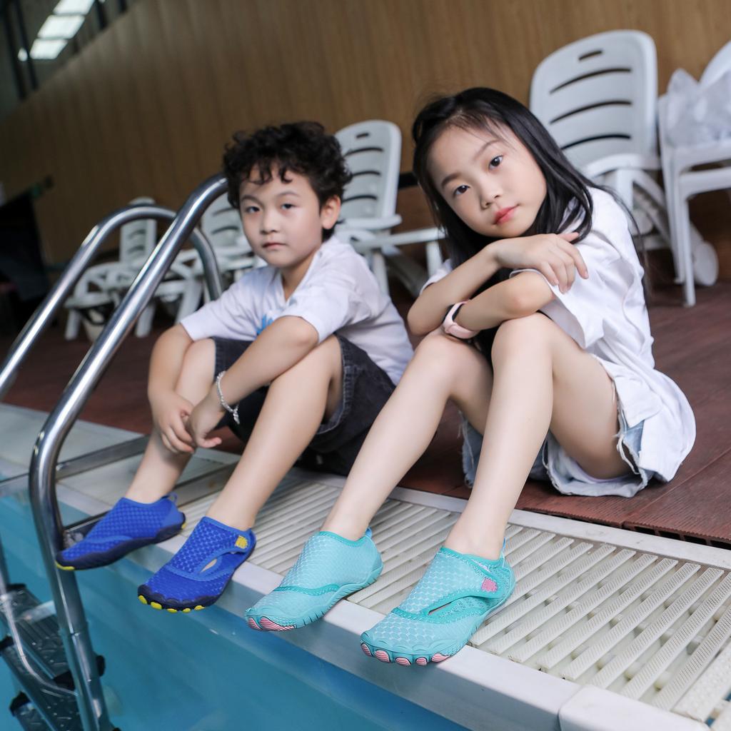 Children's Swimming Wading Beach Shoes Hollow Breathable Sports Barefoot Yoga Skipping Rope Shoes Non-slip Climbing Outdoor Shoes