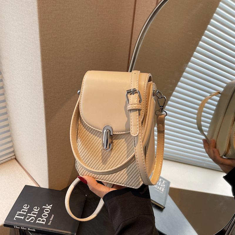 Popular portable small bag women's new fashion mobile phone bag simple casual shoulder messenger bag