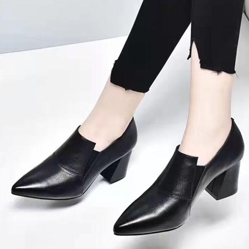 Fashion Spring and Autumn New Thick Heeled Women Shoes Fashion Black Pointed Toe Comfortable Shallow Mouth Slip on Pumps Single Shoes