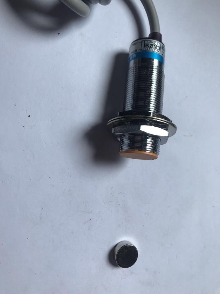 Huguang LG18A3-10-J/EZDZ AC Two-Wire NO Cylinder Magnetic Sensor