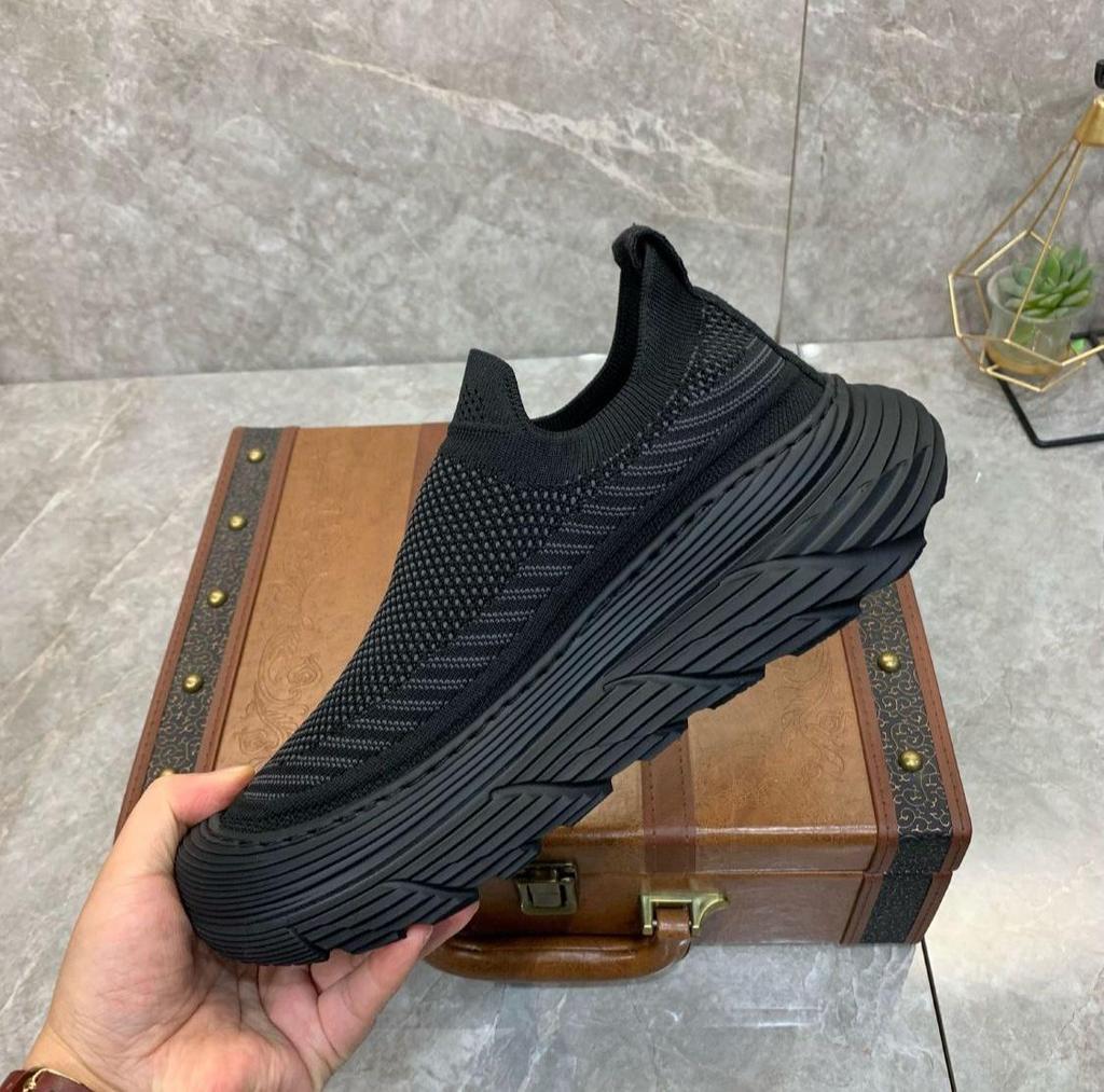 Fashion 2025 New Spring Men's Slip-On Sneakers Breathable Casual Shoes Chunky Sole Soft Cushion Lightweight Design for Everyday Walking