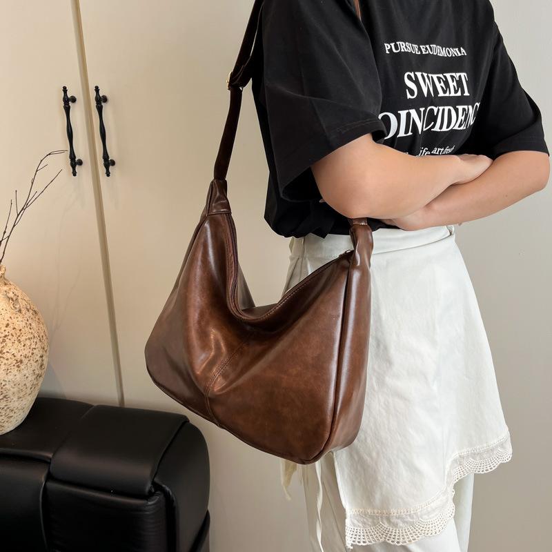 Dumpling Retro Crossbody Bag Stylish Square Bag Women Zipper Closure Casual Use