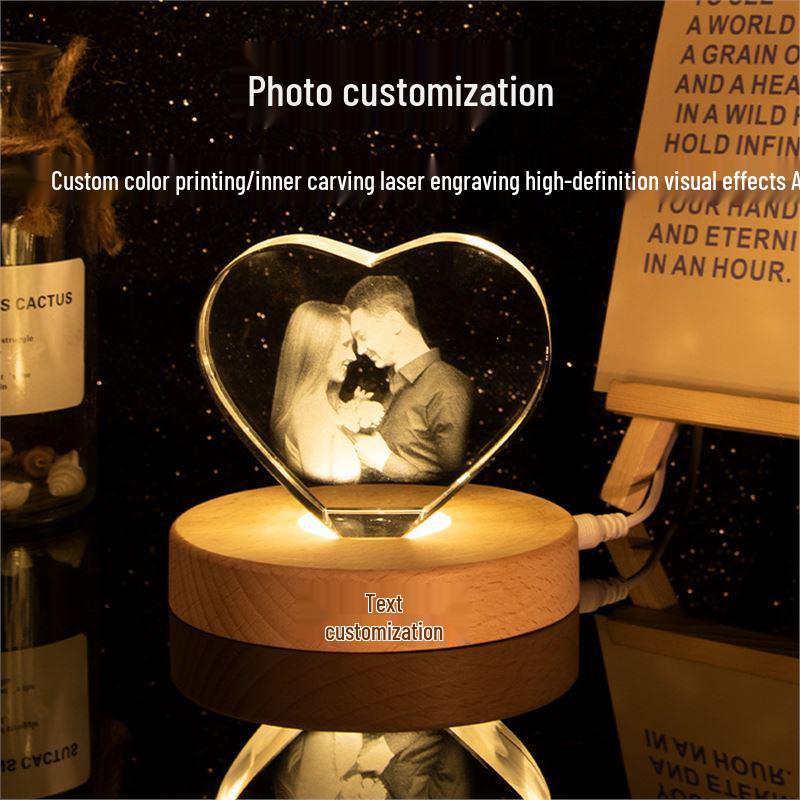 3D Crystal Engraved Photo Ornaments for Couples - Creative Festival Gifts