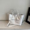 Large-capacity kraft paper jelly bag, transparent waterproof tote bag, fashionable one-shoulder messenger tote at work