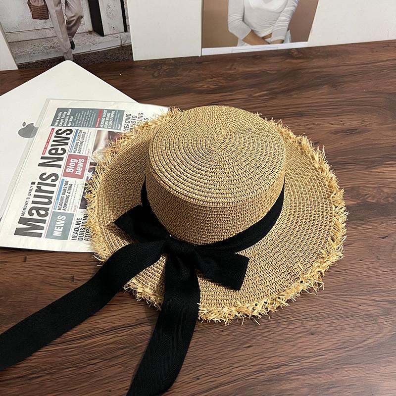 Sommer Frische Runde Oberseite Strohhut Damen Strandurlaub Sonnenhut Schmetterlingsknoten Binden Sonnenschirmkappe