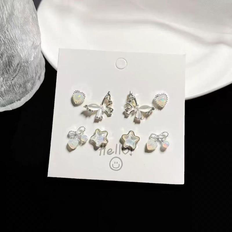 Exquisite and Compact Alloy Set Earrings, Sweet, Niche, Simple, New Style Stud Earrings, Versatile Butterfly-shaped Earrings