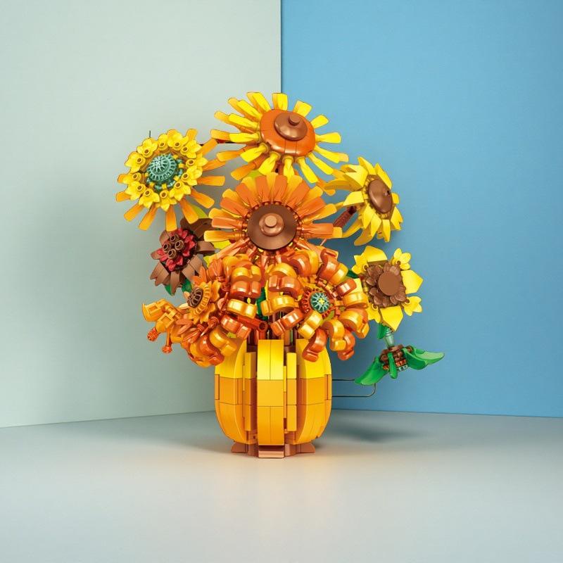 Building Blocks Rose Bouquet and Sunflower Vase Model
