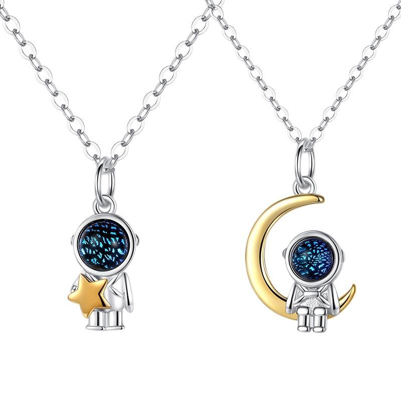Astronaut Star Pendant Necklace Two‑Tone Spaceman Design Blue Sparkling Inlay Adjustable Chain Fashion Neck Jewelry Gift